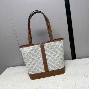 ブランド コピー 通販バッグCELINE遊び心が溢れるアイテム 北欧ブランド お手頃価格で人気商品..