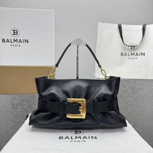 バルマンブランド 偽物個性的な素材感も魅力 ロゴが美しい 格好いいバッグ..