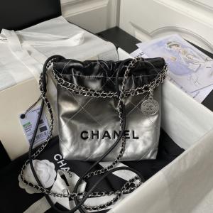 CHANEL売り切れ注意 存在感のある  引き続き人気のアイテムバッグ偽 ブランド 販売.