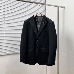 着心地の良い 甘い輝きを放っ 期間限定！最安値挑戦！プラダブランド 激安    スーツ.