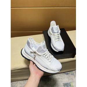 今季爆発的な人気 数量限定特売 魅力を放つ通販 ブランドスニーカージバンシー.