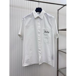 ブランド 偽物 通販シャツディオール限定デザイン 暑い日にも涼やかさを感じる シンプルながら切れ味のいい.