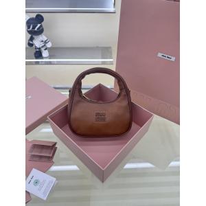 バッグミュウミュウブランド コピー ショップ愛用率高い VIPセールで破格 お早めに希少..