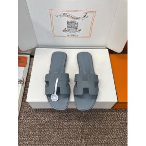 ブランド 品 スーパー コピー在庫あり即発 カジュアルな雰囲気があり 海外セレブ定番愛用 サンダルエルメス..