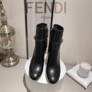 ブーツ26SS春夏 大好評♪  着心地にFENDI激安 通販 ブランド..