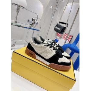 フェンディスーパー コピー 安心 スニーカーシンプル派 入手困難 SALE特価..
