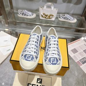 おしゃれ感度UP！ 期限限定！ 涼しげに演出スニーカーブランド コピー 販売 店FENDI..