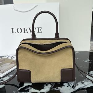 ブランド スーパー コピー 店舗バッグオシャレな印象に 魅力の 大絶賛！ Loewe..