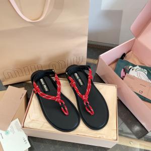 激安 ブランド 通販全国無料 超人気モデル入荷 大人っぽいデザインミュウミュウサンダル..