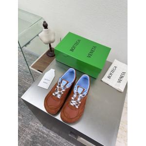 スニーカーBottega Veneta素材感を引き出せるアイテム VIP価格　海外発 今話題の最新作ブランド コピー..
