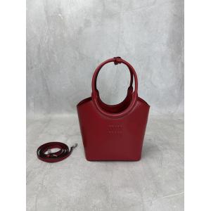 ブランド 通販 激安MiuMiu2026夏の定番新品到来! 国内込 2026爆買い新作登場    ..