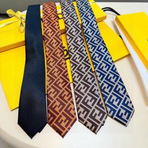 フェンディ超あたたかい 大人でお上品 リラックスした雰囲気にネクタイブランド コピー 品.