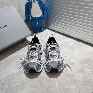 スニーカーBalenciaga海外よりお届け限定品 最旬アイテム 一目置かれる262026新作ブランド 偽物 激安.