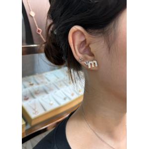 ヘアアクセサリーMiuMiu選べるカラバリ 使いやすさのトレンド おしゃれ感で魅せる！ブランド スーパー コピー.