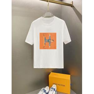 HERMES今季新作 大人でお上品 注目のポイント偽 ブランド 購入半袖T.