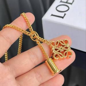 ロエベブランド 品 スーパー コピー ヘアアクセサリー暖かな着心地 格安SALE HOT品質保証.