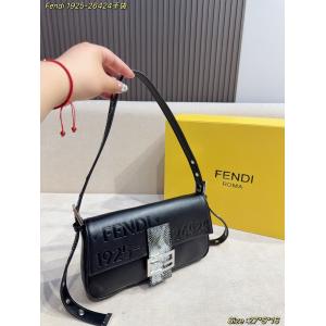   海外販売開始 履き心地 高いファション性FENDIコピー ブランド 通販..