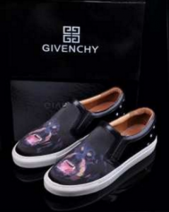 個性派　ジバンシー 人気　GIVENCHY　スニーカー　プリ...