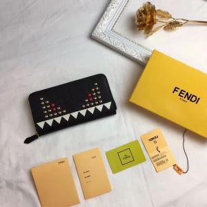 大絶賛の履き心地! スマートウォレット 2017春夏 フェンディ FENDI