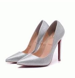 女の子向けSALE開催中 CHRISTIAN LOUBOUTIN 　最大50%に　ルブタン 靴 新作