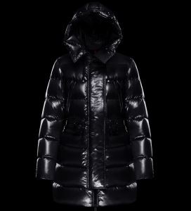 人気専門店 MONCLER モンクレール 2017秋冬 ダウンジャケット厳しい寒さに耐える