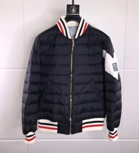 モンクレール MONCLER 3色可選 こだわりのコート 綺麗に決まるフォルム！2017秋冬