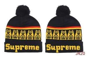 人気ランキング数量限定100%新品SUPREMEシュプリームキャップ偽物 ニット帽イエローフクロウのニット帽子　ブラック