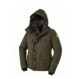 重宝するカナダグース　CANADA GOOSE 　大活躍　帽子付きのメンズダウンジャケット通販美品