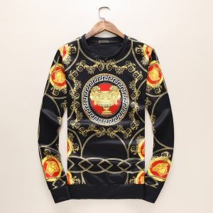 プレゼントに 2017秋冬 ヴェルサーチ VERSACE 赤...