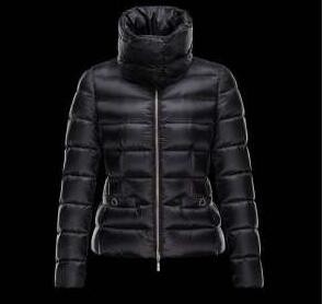 超軽量モンクレールプレシス MONCLER PLESSIS ...