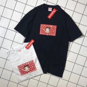 完売再入荷 2018春夏新作 シュプリーム SUPREME 2色可選 半袖Tシャツ 愛らしさ抜群！