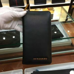 2018春夏新作 バーバリー BURBERRY 長財布個性的なデザイン