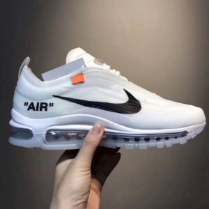 2018年度 Off-White オフホワイト スニーカー品質も良きｓ級アイテム