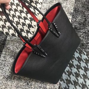 2018爆買い新作登場Christian Louboutin Cabataスタッズレディース本革ブラックルブタンコピートートバッグ