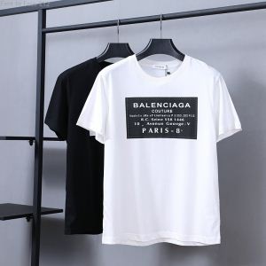 芸能人着用BALENCIAGAバレンシアガスーパーコピープリントブラック、ホワイトクルーネック半袖Tシャツ新作