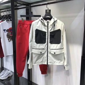 MONCLERモンクレール 激安 偽物ジャケット薄手軽量メン...