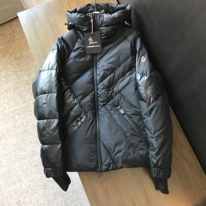 人気爆発新品 超人気デザイン MONCLER モンクレール  ダウンジャケット メンズ 定番の魅力