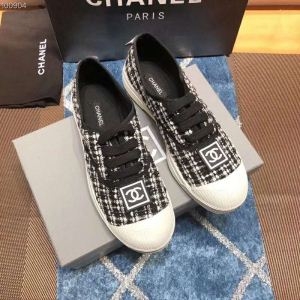 超人気デザイン CHANEL シャネル ランニングシューズ ...