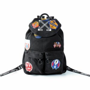 Off-White オフホワイト リュック 秋冬話題アイテム 人気アイテム 今話題の最新作