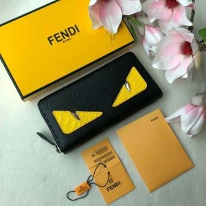 FENDI 大人の魅力を溢れる2018秋冬新作 フェンディ 長財布 知的セクシースタイル