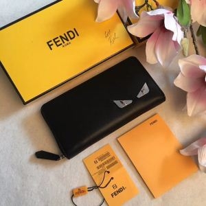 人気ブランドランキング 18流行り FENDI 爽やかな印象 フェンディ長財布