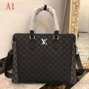 日本未入荷 2色可選 大変人気 ルイ ヴィトン 大人カジュアル  LOUIS VUITTON ハンドバッグ