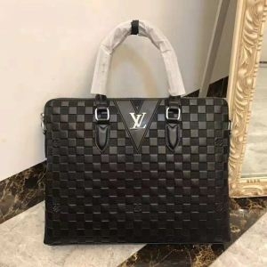 個性的なモデル ルイ ヴィトン 世界中で爆発的人気  LOUIS VUITTON ハンドバッグ 秀逸アイテム