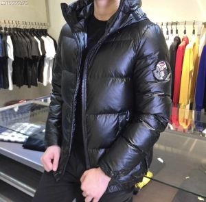 MONCLER モンクレール ダウンジャケット 人気激売れ新作 品質保証定番人気 2色可選