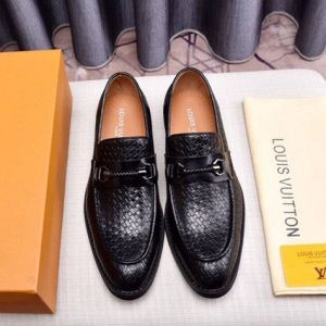 話題の新作夏新品 LOUIS VUITTON 安心の関税送料込 19SS 新作  ルイ ヴィトン革靴オンライン限定