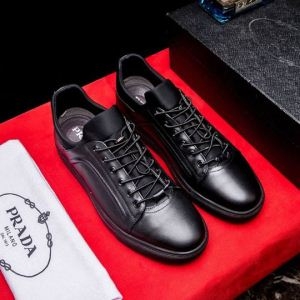 2色可選 新作に一目惚れ SS19春夏入荷人気のスピーディ PRADA プラダ カジュアルシューズ