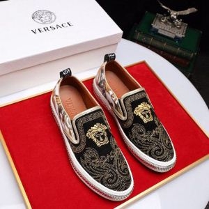 VERSACE ヴェルサーチ カジュアルシューズ 春夏季超人気限定コラボ 海外限定新作 SS19待望入荷VIP価格