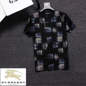 毎年定番人気商品 BURBERRY バーバリー  半袖Tシャ...