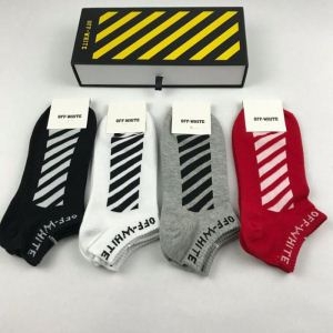 Off-White オフホワイト 靴下 4色可選 2019人気お買い得アイテム ファッション感が急上昇！