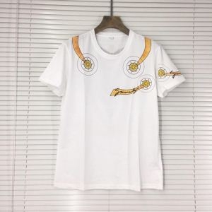 ジバンシー Tシャツ/ティーシャツ 2019春夏にも引き続き大活躍！ これさえ押さえればOK！ GIVENCHY